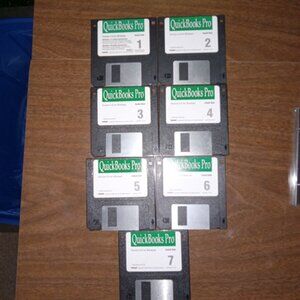 QuickBooks Pro Macintosh v4.0 Apple Mac Windows 3.5" Floppy Disks Intuit Quicken